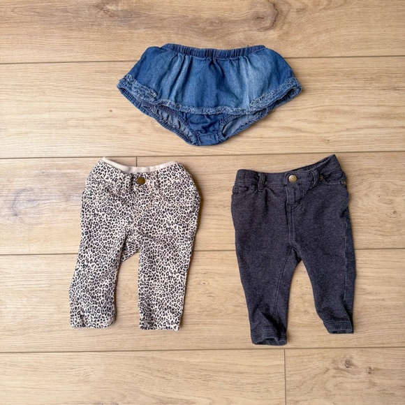 BABY GIRLS SPORTY AND COMFY FALL CLOTHING BUNDLE SIZE 3-6 MONTHS - Picture 6 of 7